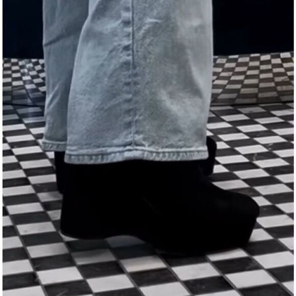 Clergerie Paris BELEN Suede Platform Boot Black size 9 $795.00 - Picture 8 of 8